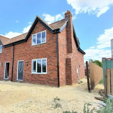 Rent this 3 bed house on Cockfield Congregational Church in Chapel Road, Cockfield