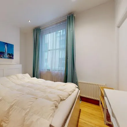 Image 2 - Kingsgate, Old North Street, London, WC1R 4RB, United Kingdom - Apartment for rent