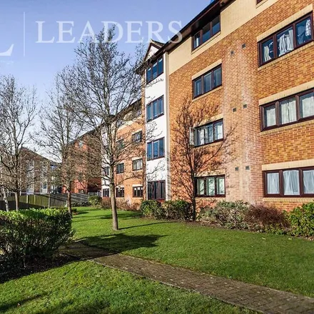 Rent this 1 bed apartment on 144-146 Station Road in Redhill, RH1 1DW