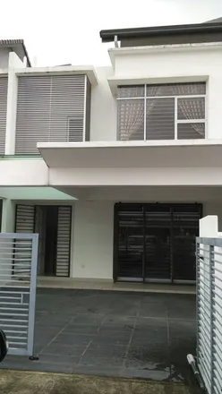 Rent this 1 bed apartment on Jalan Kemuning Damai 32/149D in Damai Residences, 40470 Shah Alam
