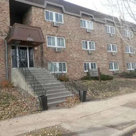 Buy this 1 bed condo on 2626 Harriet Avenue South in Minneapolis, MN 55408