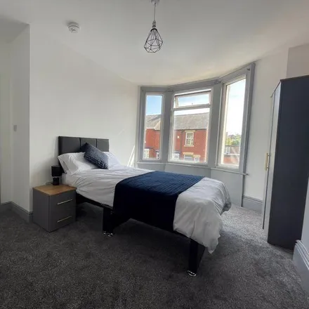 Image 1 - Inskip Terrace, Gateshead, NE8 4AJ, United Kingdom - Room for rent