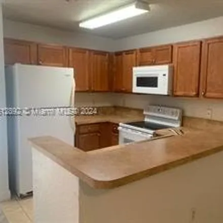 Image 3 - 5419 Southwest 41st Street - Apartment for rent