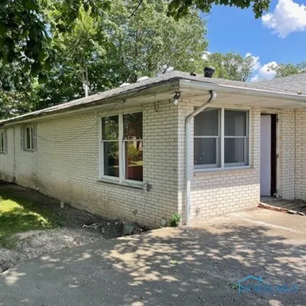 Image 2 - 112 E Harmon St, Oakwood, Ohio, 45873 - House for sale
