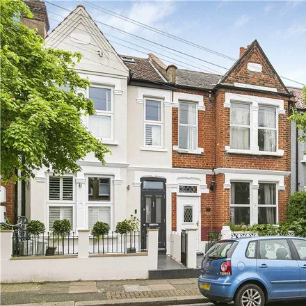 Rent this 4 bed townhouse on Fallsbrook Road in London, SW16 6YA