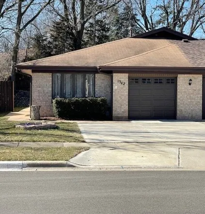 Image 2 - 1372 Beverly Lane, Streamwood, IL 60107, USA - House for rent