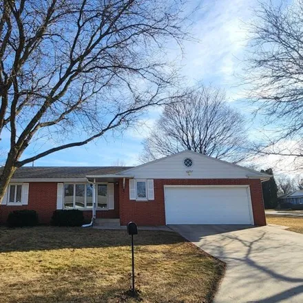 Buy this 3 bed house on 489 21st Street Southwest in Mason City, IA 50401