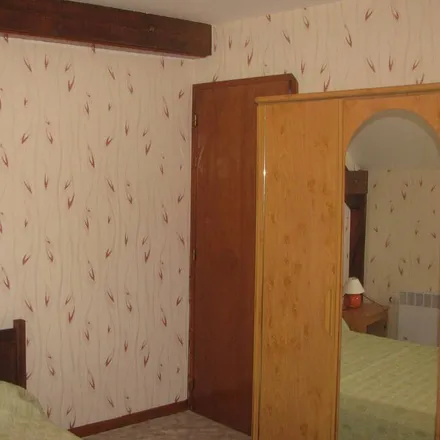 Rent this 2 bed house on 24290 Montignac-Lascaux