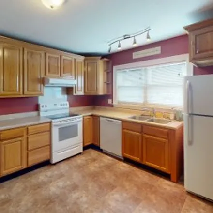 Buy this 3 bed apartment on 525 Southeast Johnson Boulevard