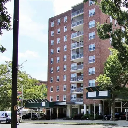 Rent this 2 bed condo on 444 Bedford Street in Northfield, Stamford
