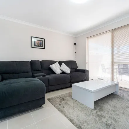 Image 2 - Weld Street, Rockingham WA 6168, Australia - Apartment for rent