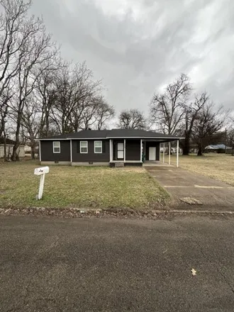 Image 1 - 287 East 11th Street, Caruthersville, MO 63830, USA - House for sale