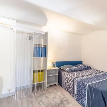 Rent this 1 bed apartment on 13005 Marseille