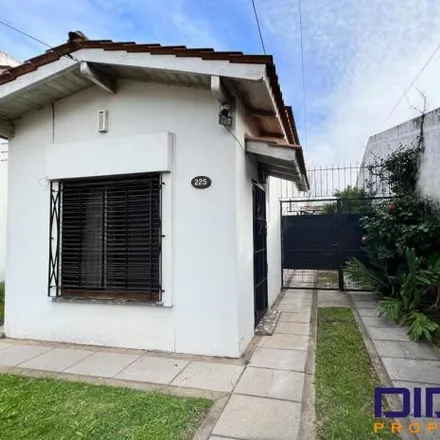 Buy this 2 bed house on Bartolomé Mitre 222 in B1852 GAU Burzaco, Argentina