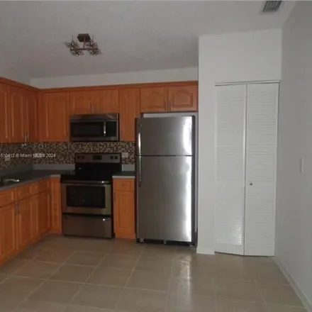 Image 2 - North 57th Avenue, Hollywood, FL 33021, USA - Condo for rent