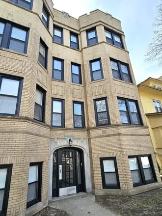 Rent this 3 bed house on 2171-2173 West Wilson Avenue in Chicago, IL 60625