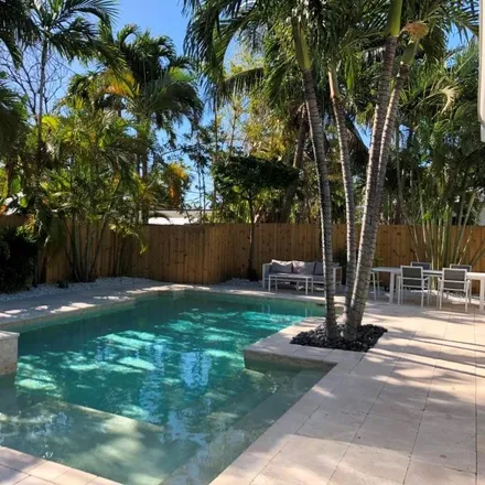 Buy this 2 bed house on 880 North Shore Drive in Normandy Shores, Miami Beach