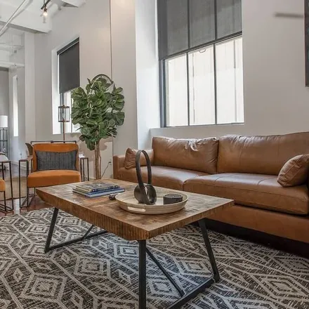 Rent this studio apartment on Fort Worth