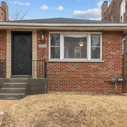 Buy this 2 bed house on 3238 Nebraska Avenue in St. Louis, MO 63118