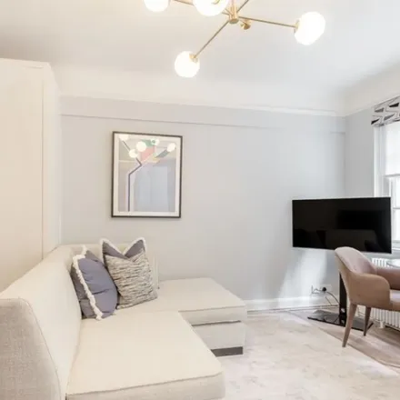 Image 7 - Pelham Court, 145 Fulham Road, London, SW3 6SN, United Kingdom - Apartment for rent