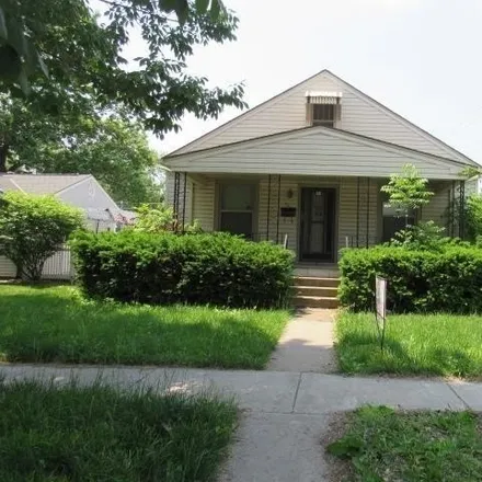 Buy this 3 bed house on 845 Northeast Wabash Avenue in Oakland, Topeka
