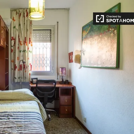 Rent this 4 bed room on La Fábrica del Taco in Carrer de Sardenya, 86-88