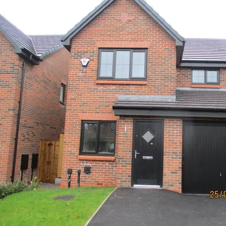 Rent this 3 bed house on Clarke Crescent in Little Hulton, M38 9XU