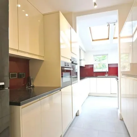 Rent this 3 bed apartment on Harrow View Road in London, W5 1LZ