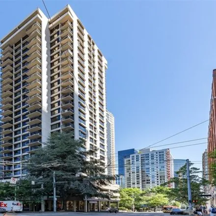 Image 1 - Royal Crest Condominium, 2100 3rd Avenue, Seattle, WA 98121, USA - Condo for sale