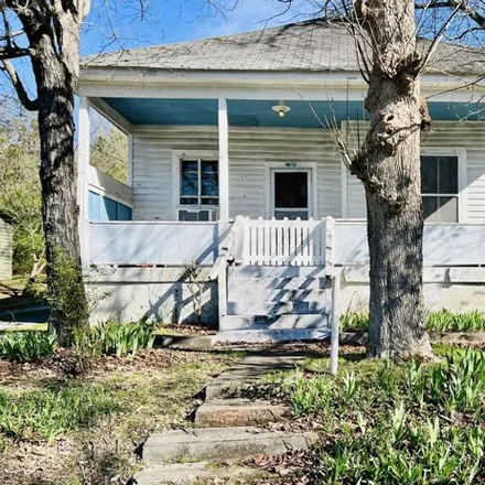 Buy this 3 bed house on 2124 Davenport Street in East Chattanooga, Chattanooga
