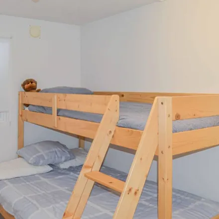 Rent this 3 bed house on 151 72 Södertälje