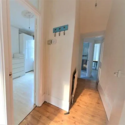 Image 2 - Coleman Road, London, SE5 7TE, United Kingdom - Apartment for rent