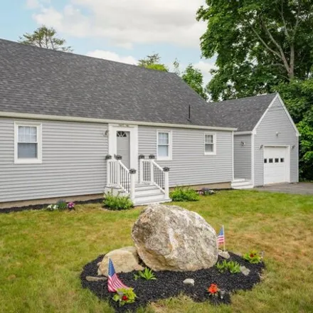Buy this 3 bed house on 32 Allen Ave Ext in Falmouth, Maine