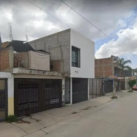 Buy this 2 bed house on Avenida Vía de los Claveles 428 in Valle Del Carmen, 37299 León