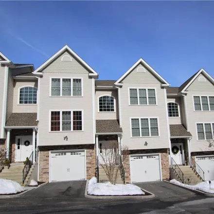 Rent this 2 bed apartment on 32 Oak Meadows Drive in Brookfield, CT 06804