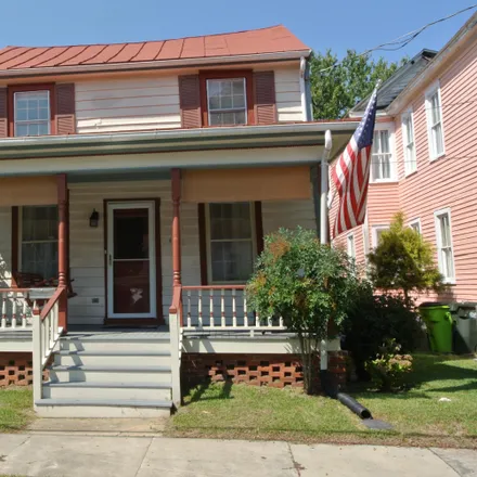Buy this 2 bed house on 98 Metcalf Street in Craven Terrace, New Bern