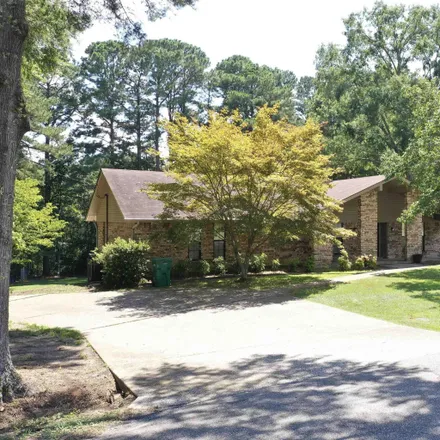 Buy this 4 bed house on 119 Ridgeway Drive in Nashville, AR 71852