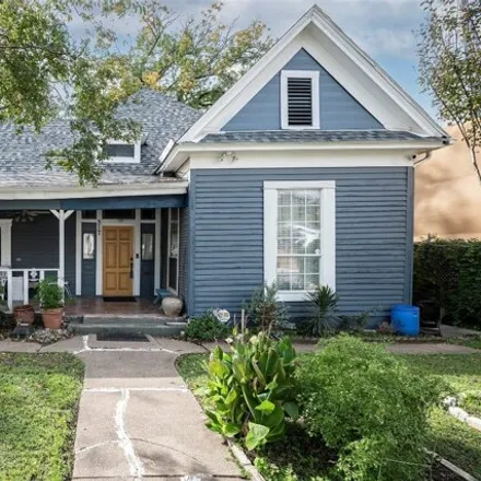 Buy this 3 bed house on 315 North Carroll Avenue in Dallas, TX 75204