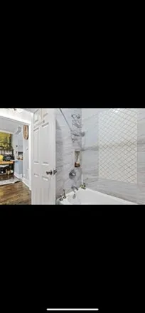 Image 7 - 7931 South Paulina Street, Chicago, IL 60620, USA - House for sale