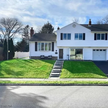 Buy this 5 bed house on 1 Cornell Street in Wharton, Morris County