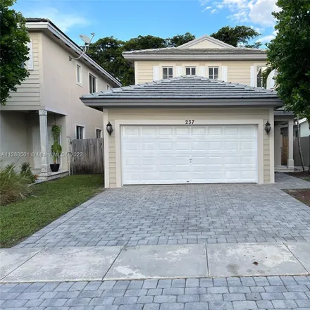 Buy this 5 bed house on 1401 Southwest 32nd Avenue in Pompano Beach, FL 33069