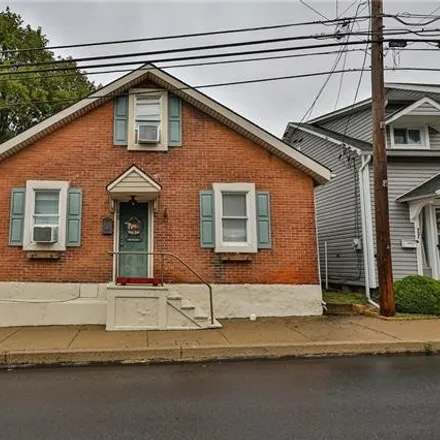 Buy this 3 bed house on Mount Bethel Highway in Five Points, Upper Mount Bethel Township