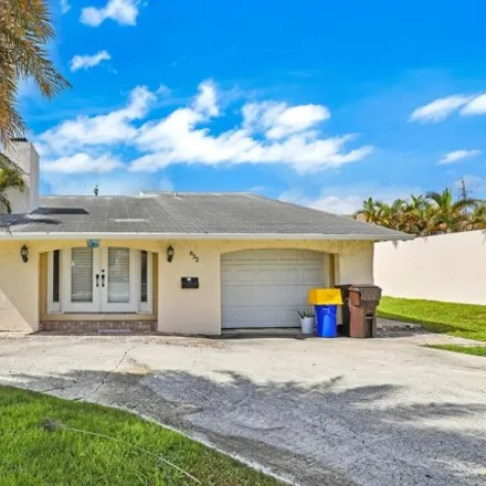 Image 1 - 856 Green Street, West Palm Beach, FL 33405, USA - House for rent