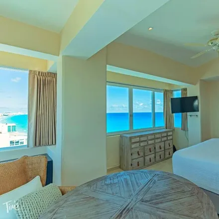 Rent this 4 bed condo on Cancún in Benito Juárez, Mexico