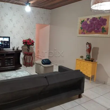 Buy this 6 bed house on Rua José Sacoman in Jardim das Orquídeas, Santa Bárbara d'Oeste - SP