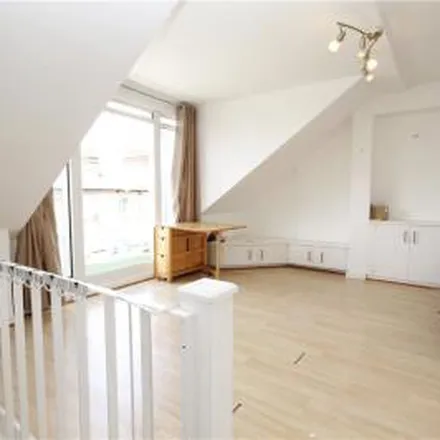 Rent this 1 bed apartment on Grafton Close in St Albans, AL4 0EX
