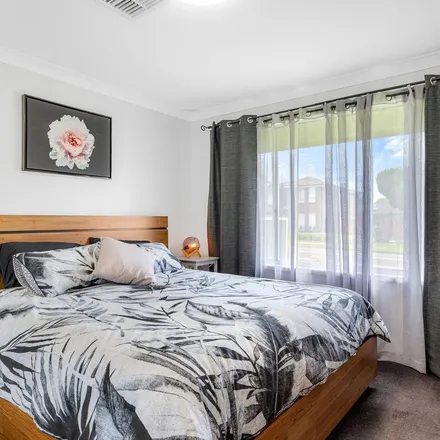 Image 4 - 170 Evan Street, South Penrith NSW 2750, Australia - Apartment for rent