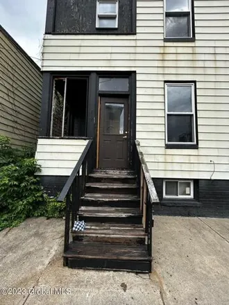 Buy this 16 bed house on 519 Washington Avenue in City of Albany, NY 12206