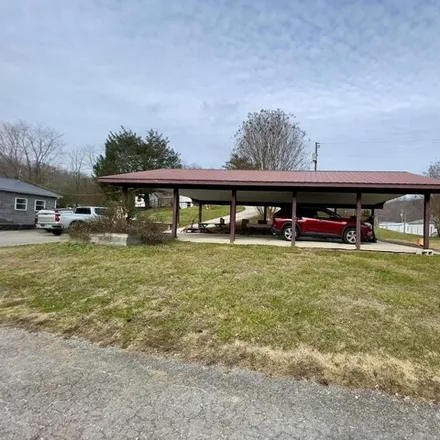 Image 5 - 108 Highland Avenue, Auxier, Floyd County, KY 41653, USA - House for sale