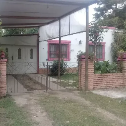 Buy this studio house on Enriqueta Taiano in Partido de Marcos Paz, Marcos Paz